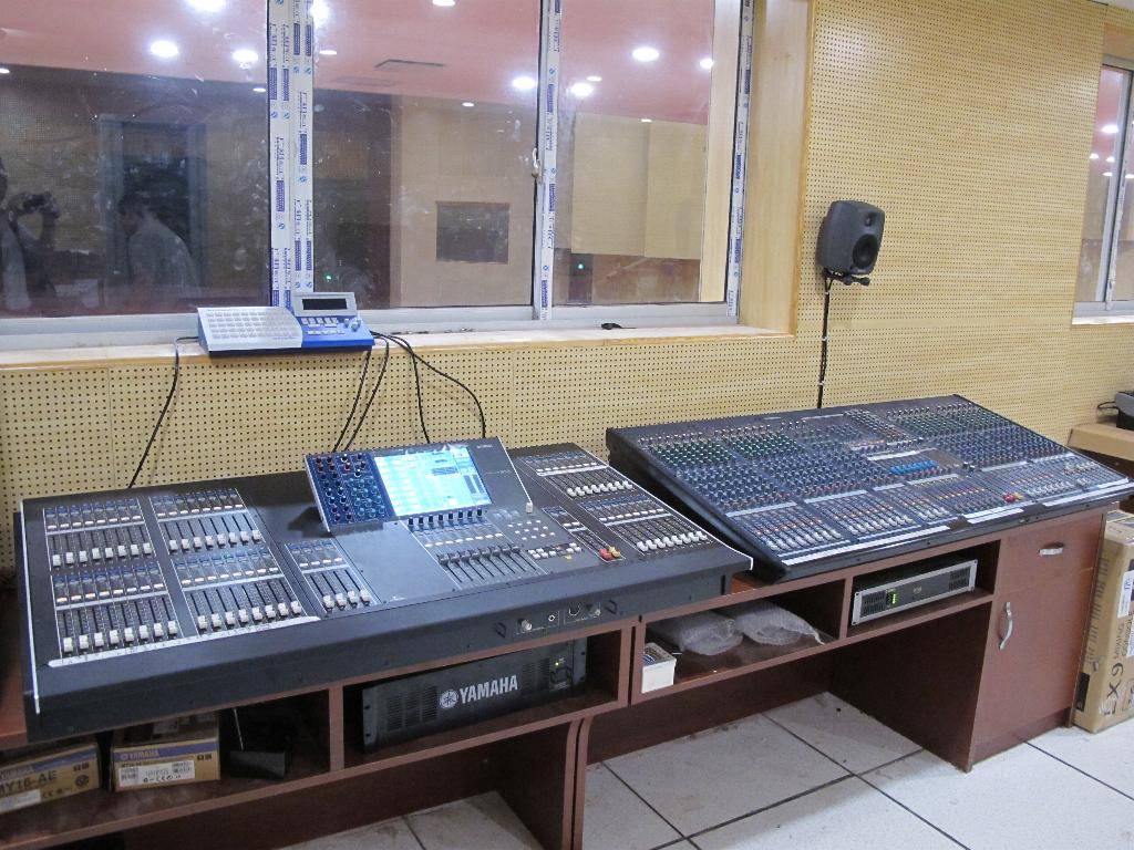 广东省委新礼堂（珠岛会堂）——M7CL、LS9数字调音台运用于大会堂及各会议厅扩声