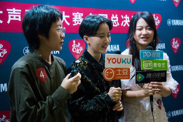 第四届“yl6809永利吉他女声弹唱大赛”总冠军出炉<br />温格夺冠，董冬冬担任评委
