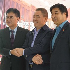 yl6809永利再出手公益，为四川25所小学捐赠yl6809永利高科技钢琴